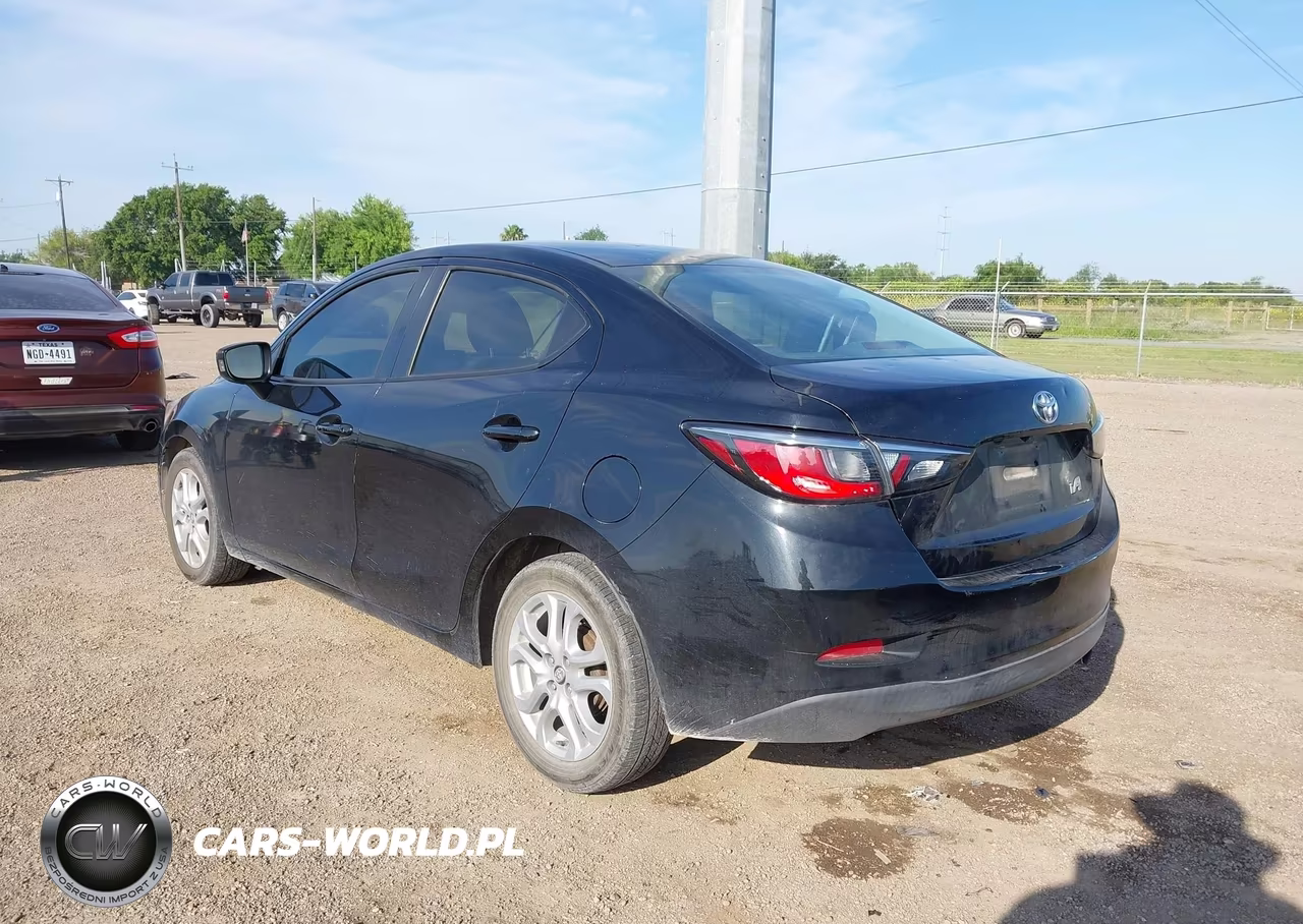 2017 Toyota Yaris Ia VIN:3MYDLBYV2HY195154 - 3