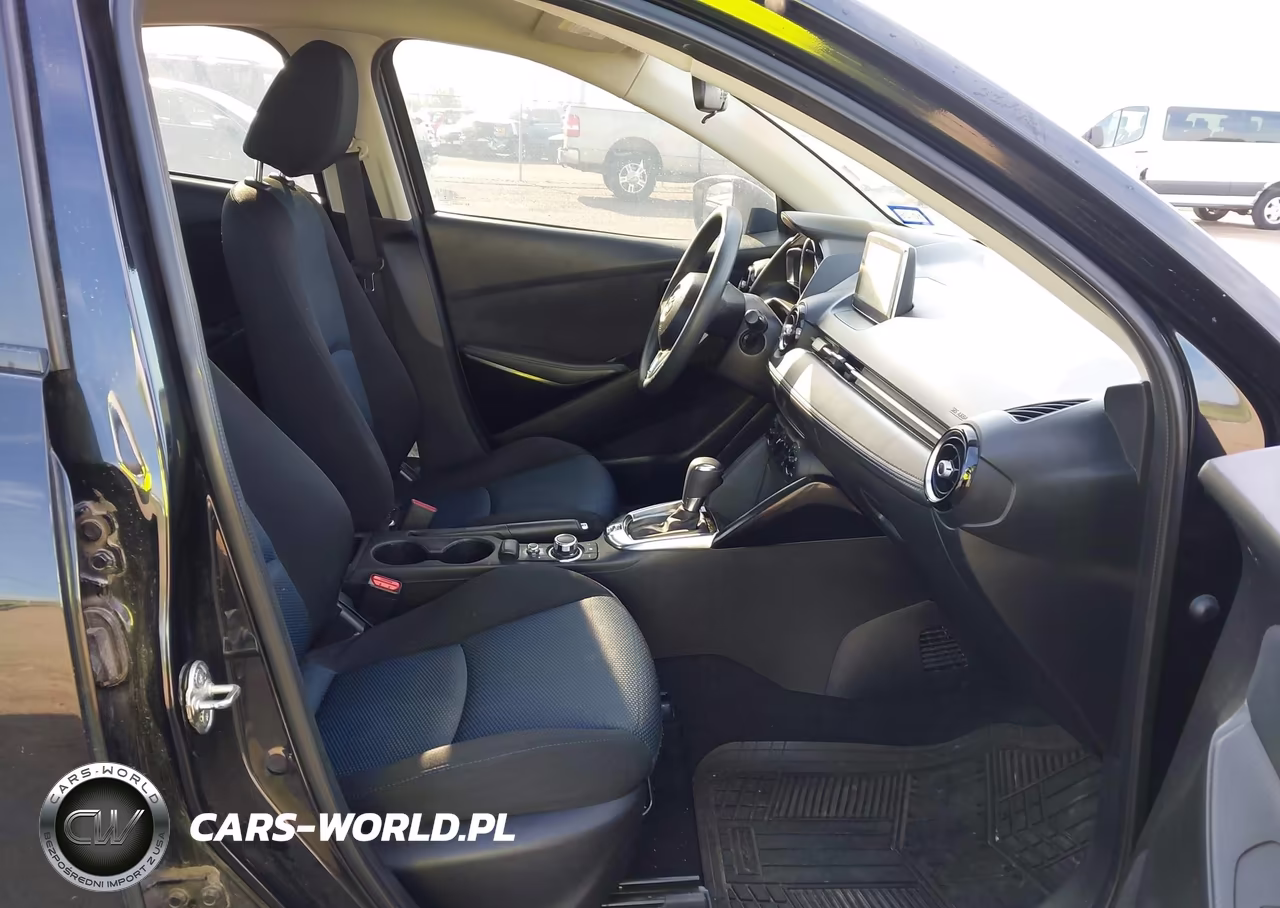 2017 Toyota Yaris Ia VIN:3MYDLBYV2HY195154 - 5