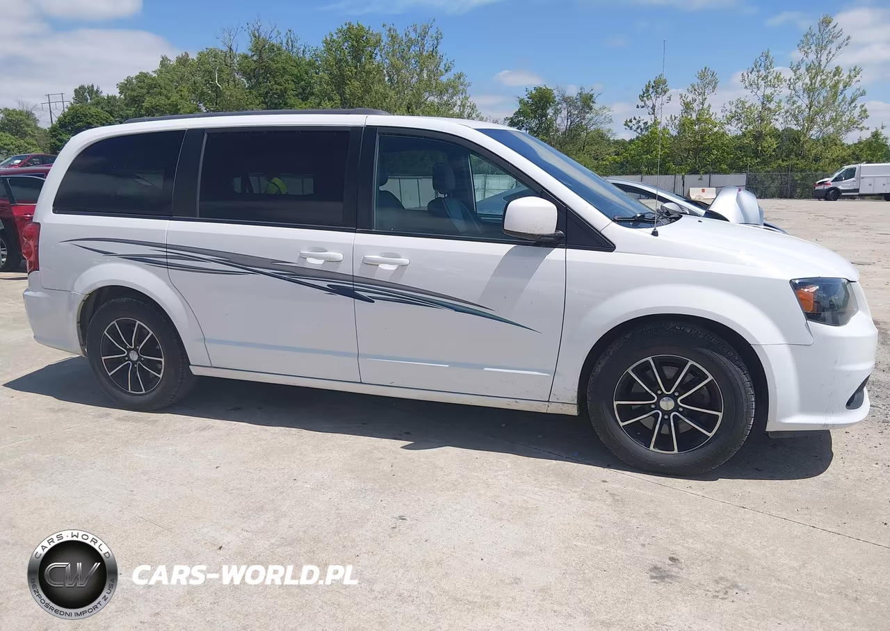 2018 Dodge Grand Caravan Gt VIN:2C4RDGEGXJR241369 - 13