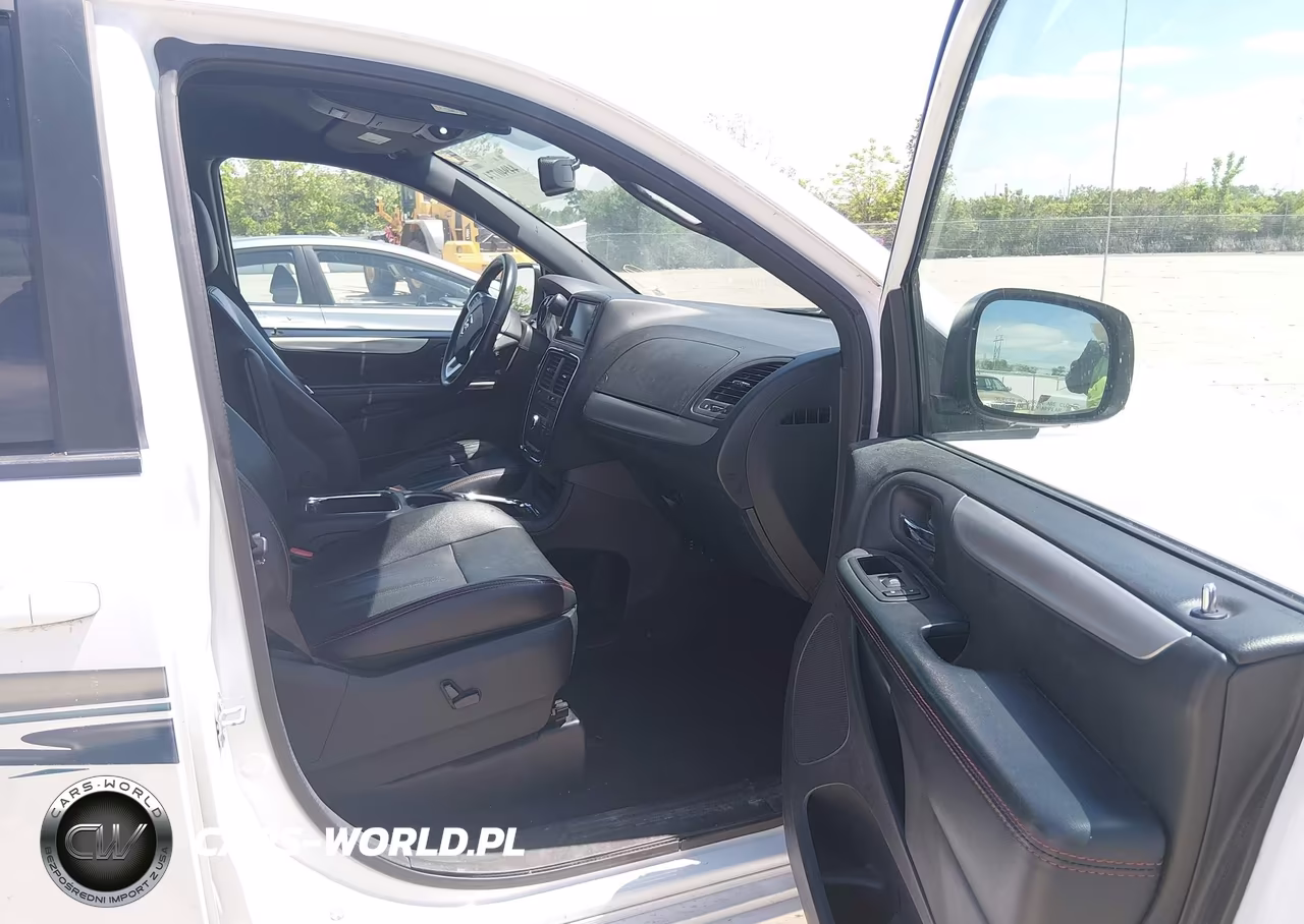 2018 Dodge Grand Caravan Gt VIN:2C4RDGEGXJR241369 - 5