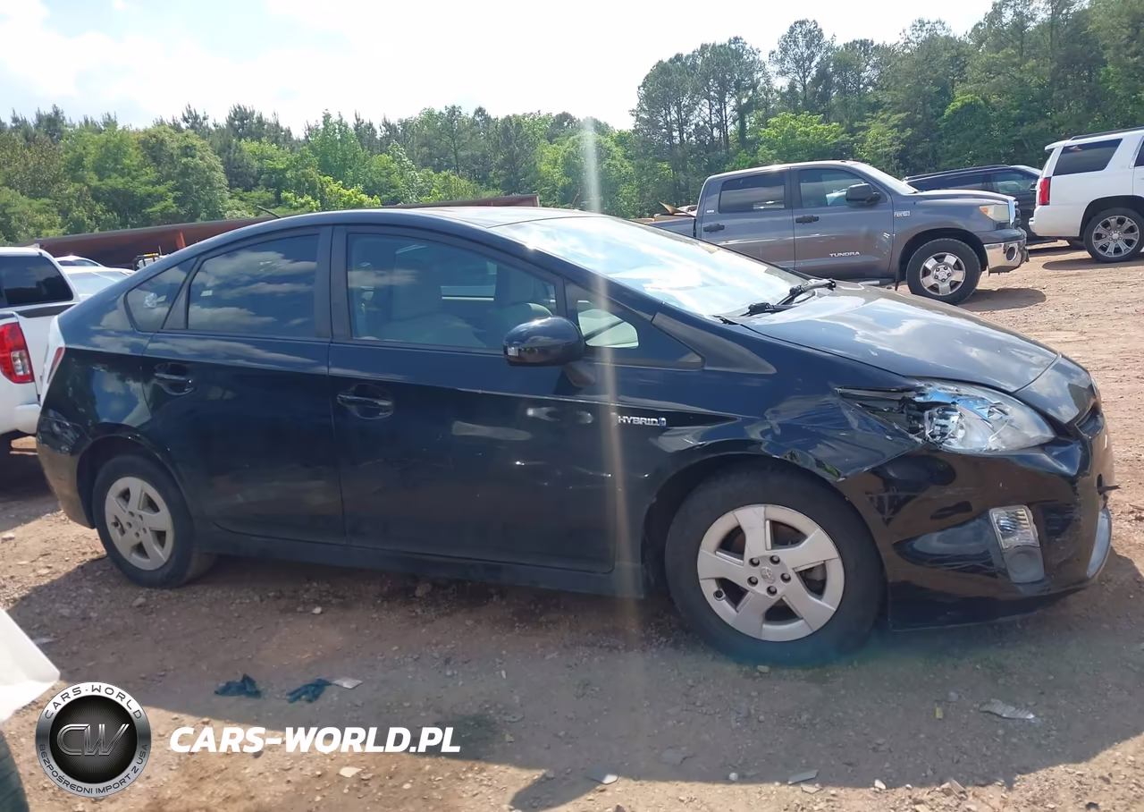 2011 Toyota Prius Two VIN:JTDKN3DUXB5341954 - 14