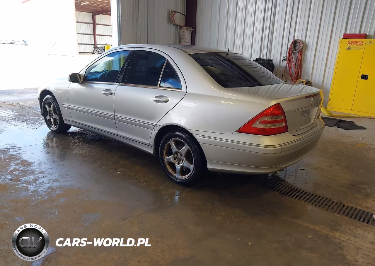 2002 Mercedes-Benz C 320 VIN:WDBRF64J32F190824 - 3