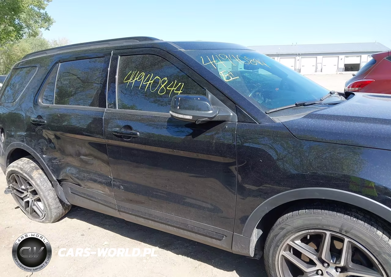 2016 Ford Explorer Sport VIN:1FM5K8GT8GGA24087 - 13