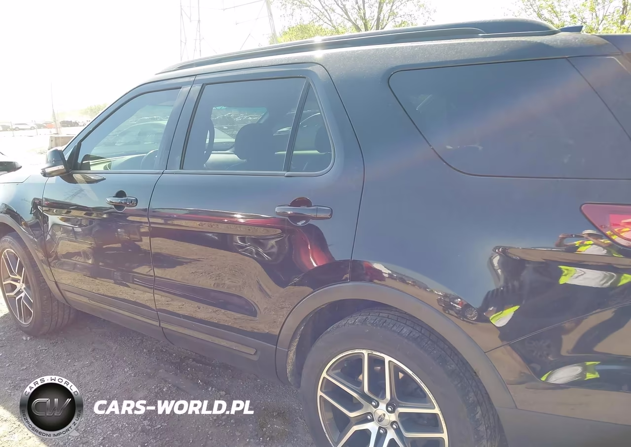 2016 Ford Explorer Sport VIN:1FM5K8GT8GGA24087 - 14