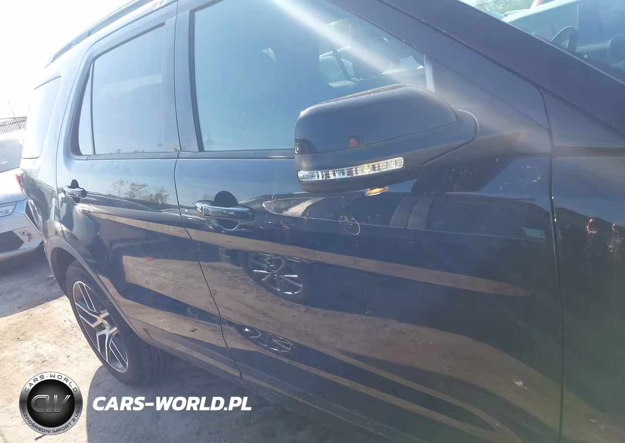 2018 Ford Explorer Sport VIN:1FM5K8GT2JGC12949 - 13