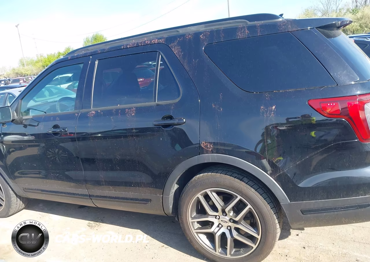 2018 Ford Explorer Sport VIN:1FM5K8GT2JGC12949 - 14