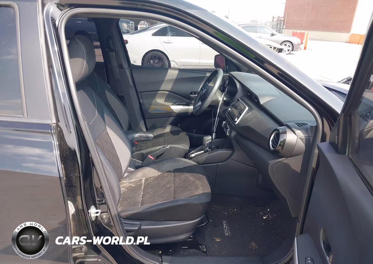 2019 Nissan Kicks Sv VIN:3N1CP5CU7KL568047 - 5