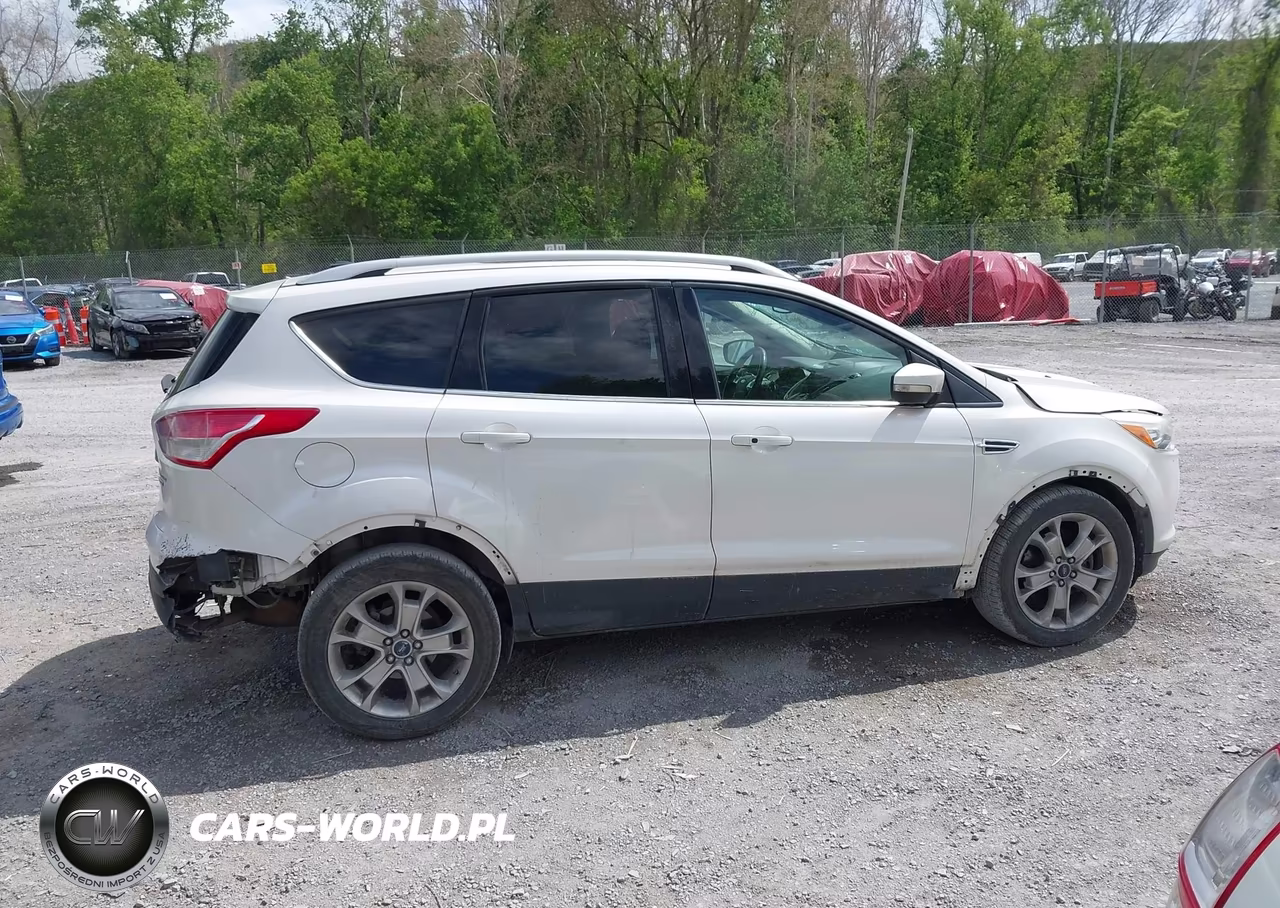 2015 Ford Escape Titanium VIN:1FMCU9J90FUB12040 - 13