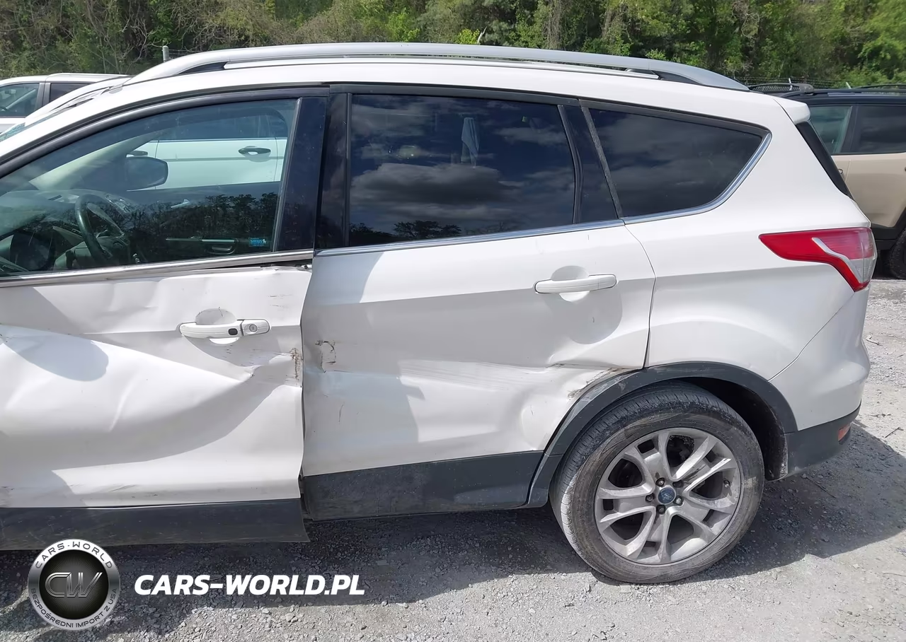 2015 Ford Escape Titanium VIN:1FMCU9J90FUB12040 - 17