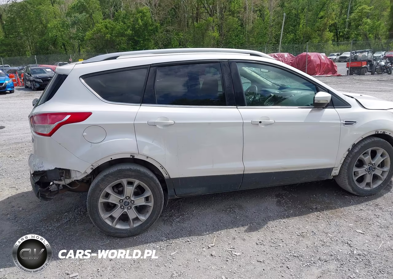 2015 Ford Escape Titanium VIN:1FMCU9J90FUB12040 - 18