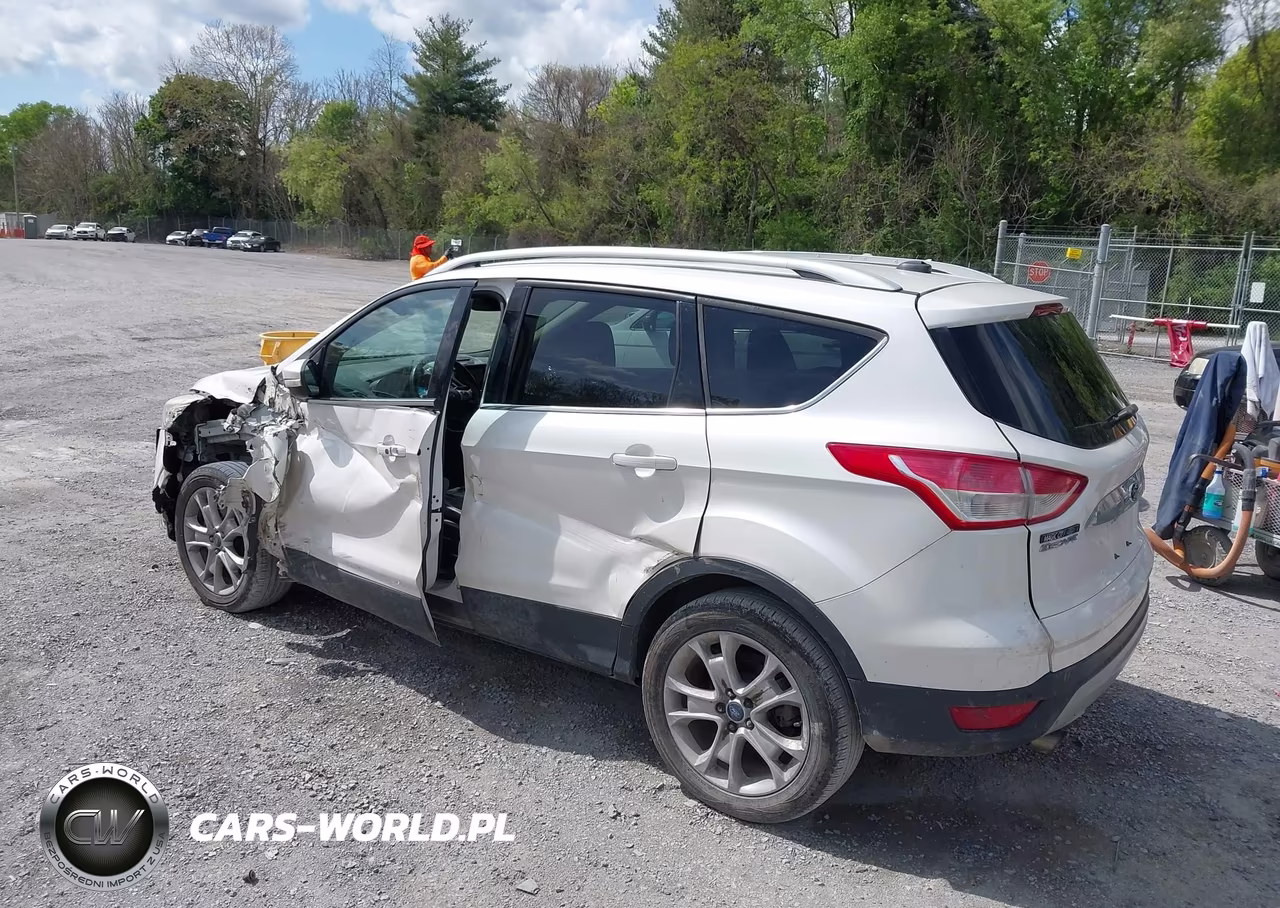 2015 Ford Escape Titanium VIN:1FMCU9J90FUB12040 - 3