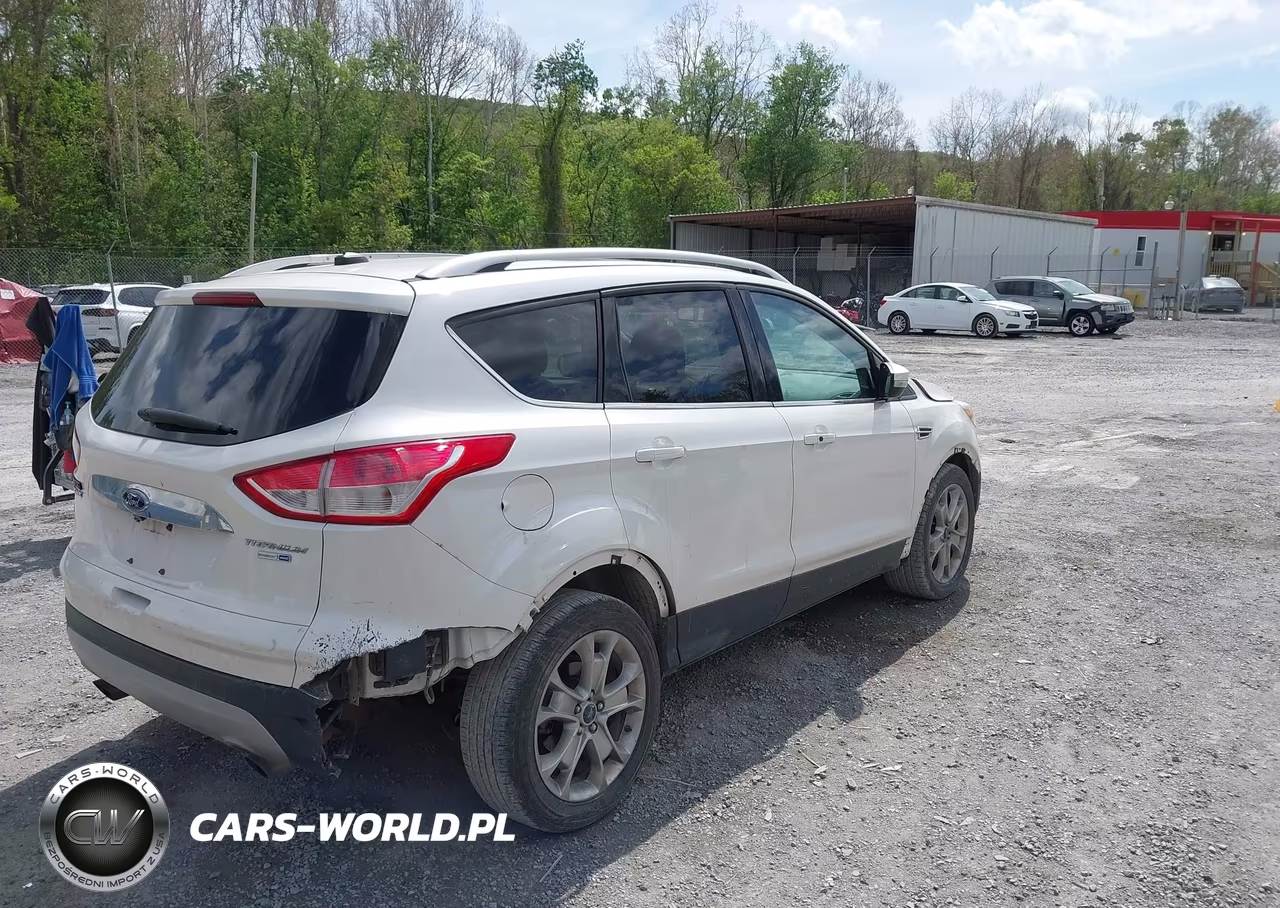 2015 Ford Escape Titanium VIN:1FMCU9J90FUB12040 - 4