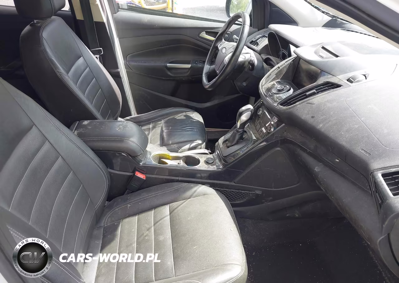 2015 Ford Escape Titanium VIN:1FMCU9J90FUB12040 - 5