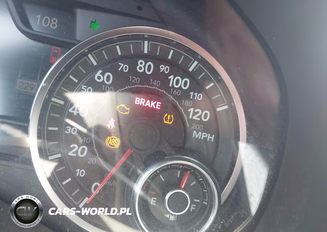 2021 Ram 1500 VIN:1C6SRFFT0MN586878 - 7