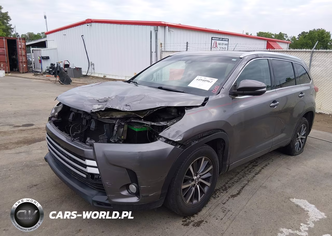 2017 Toyota Highlander Xle VIN:5TDKZRFH5HS515567 - 6
