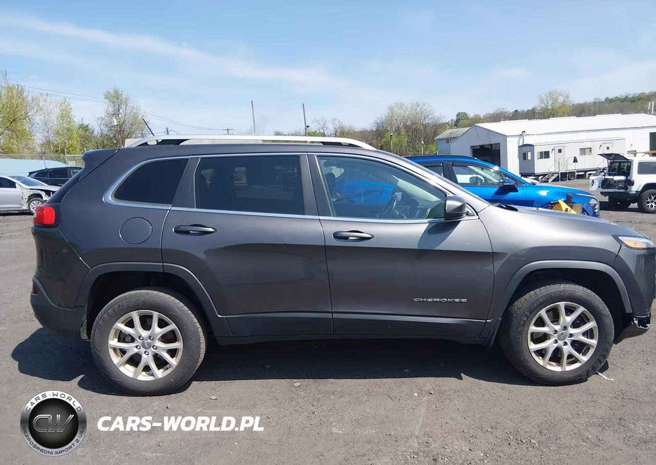 2014 Jeep Cherokee Latitude VIN:1C4PJMCB2EW318335 - 13