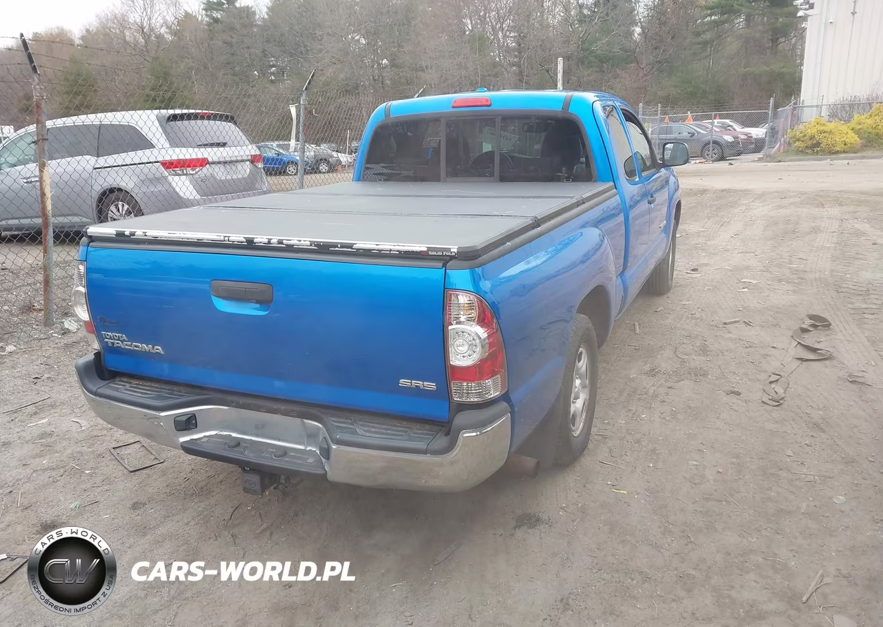 2010 Toyota Tacoma VIN:5TETX4CNXAZ692289 - 4