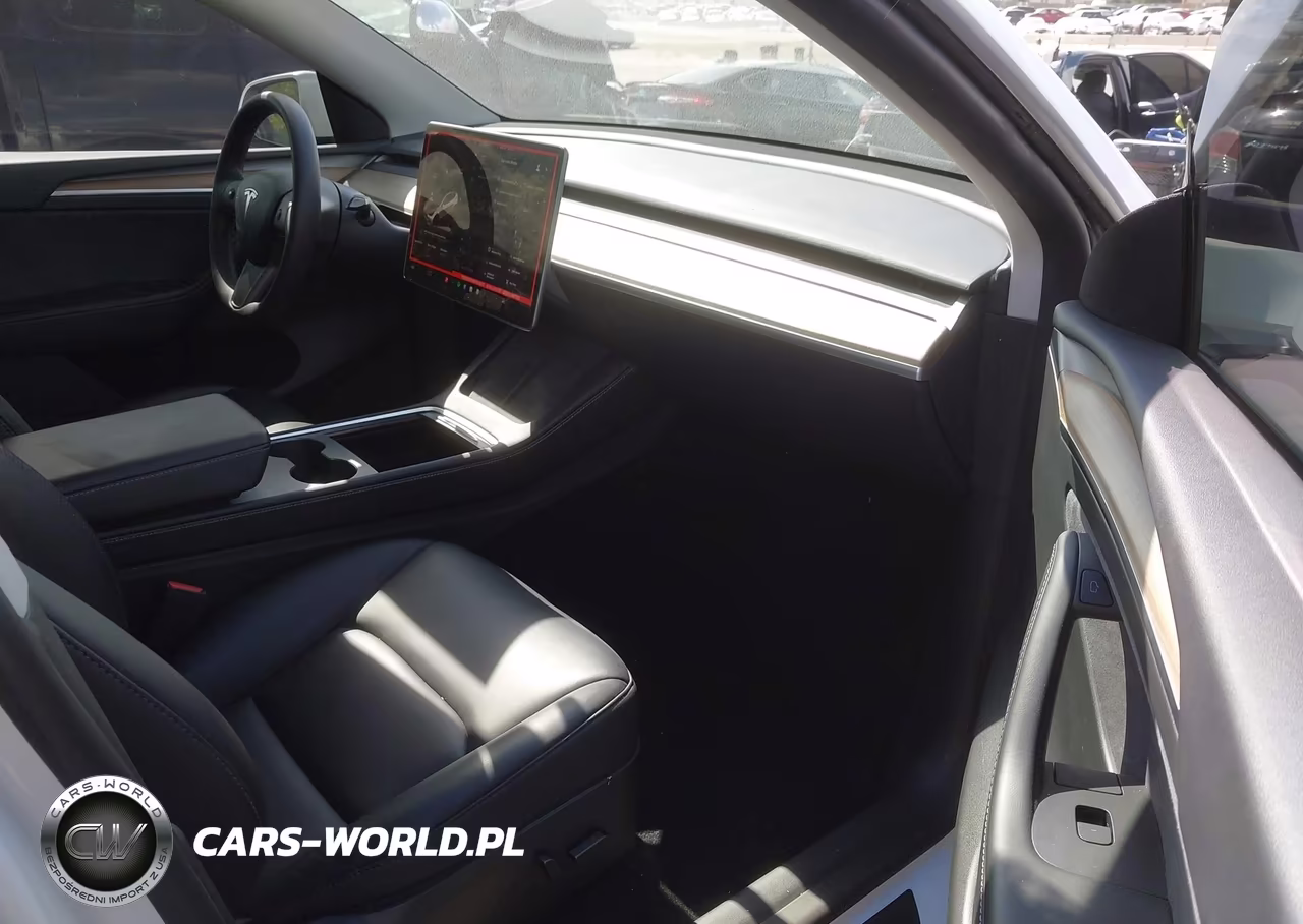2022 Tesla Model Y Performance Dual Motor All-Wheel Drive VIN:7SAYGDEF4NF523875 - 5