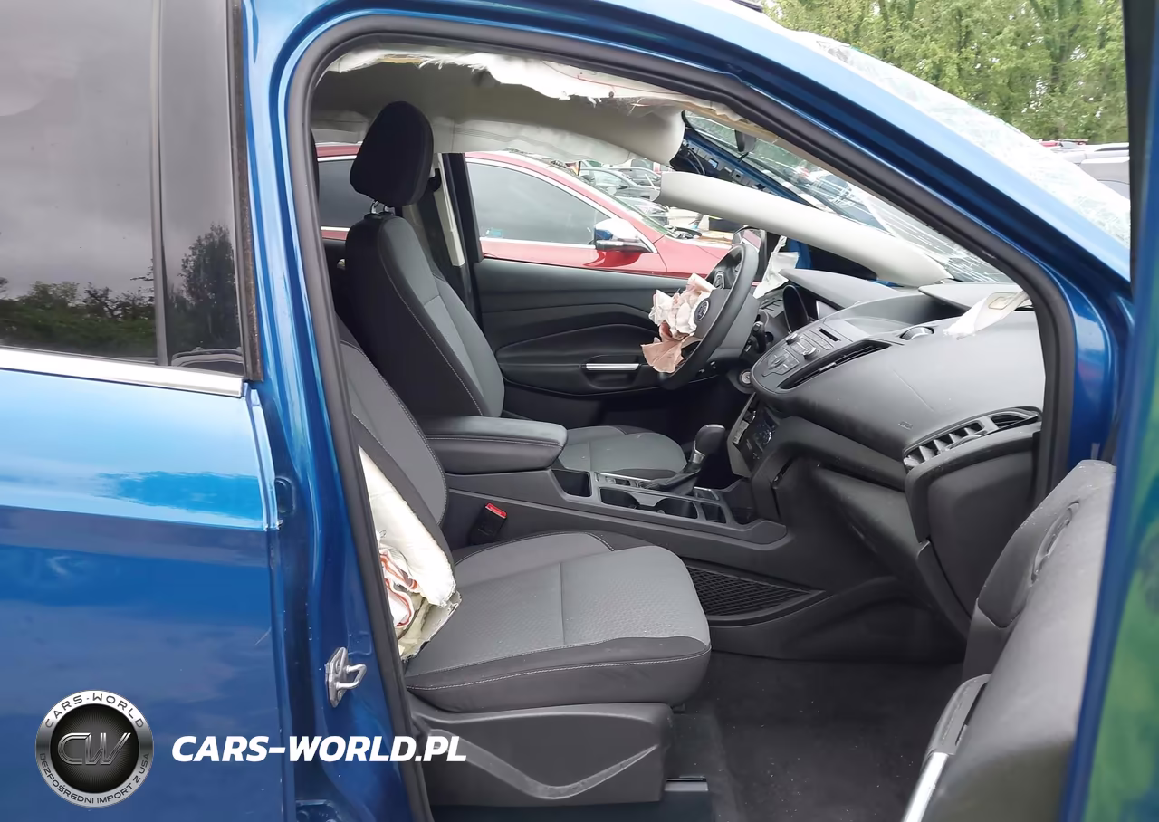 2017 Ford Escape Se VIN:1FMCU0GD8HUB14550 - 5