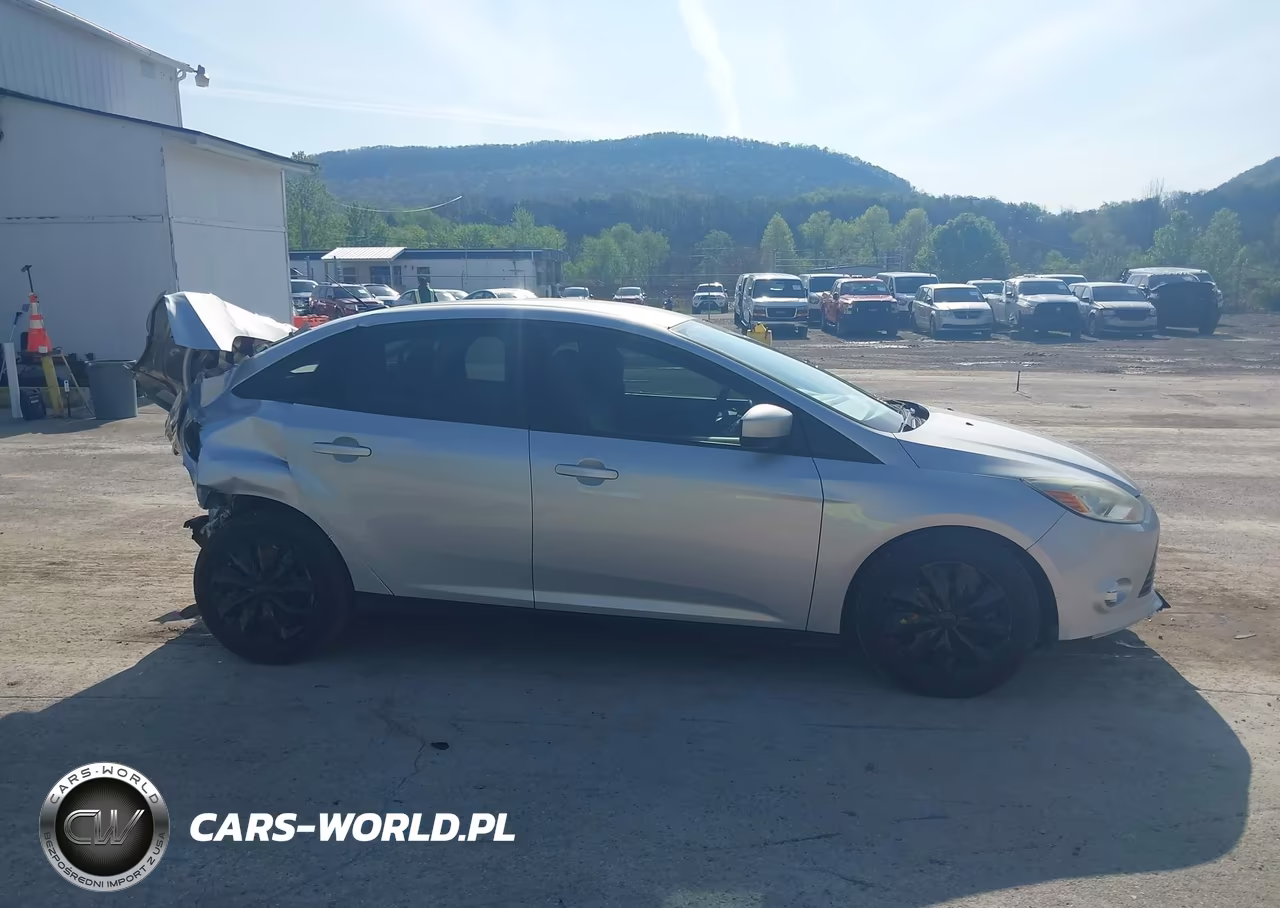 2012 Ford Focus Se VIN:1FAHP3F23CL470931 - 13