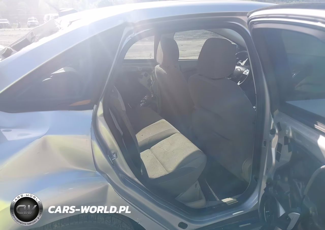 2012 Ford Focus Se VIN:1FAHP3F23CL470931 - 8