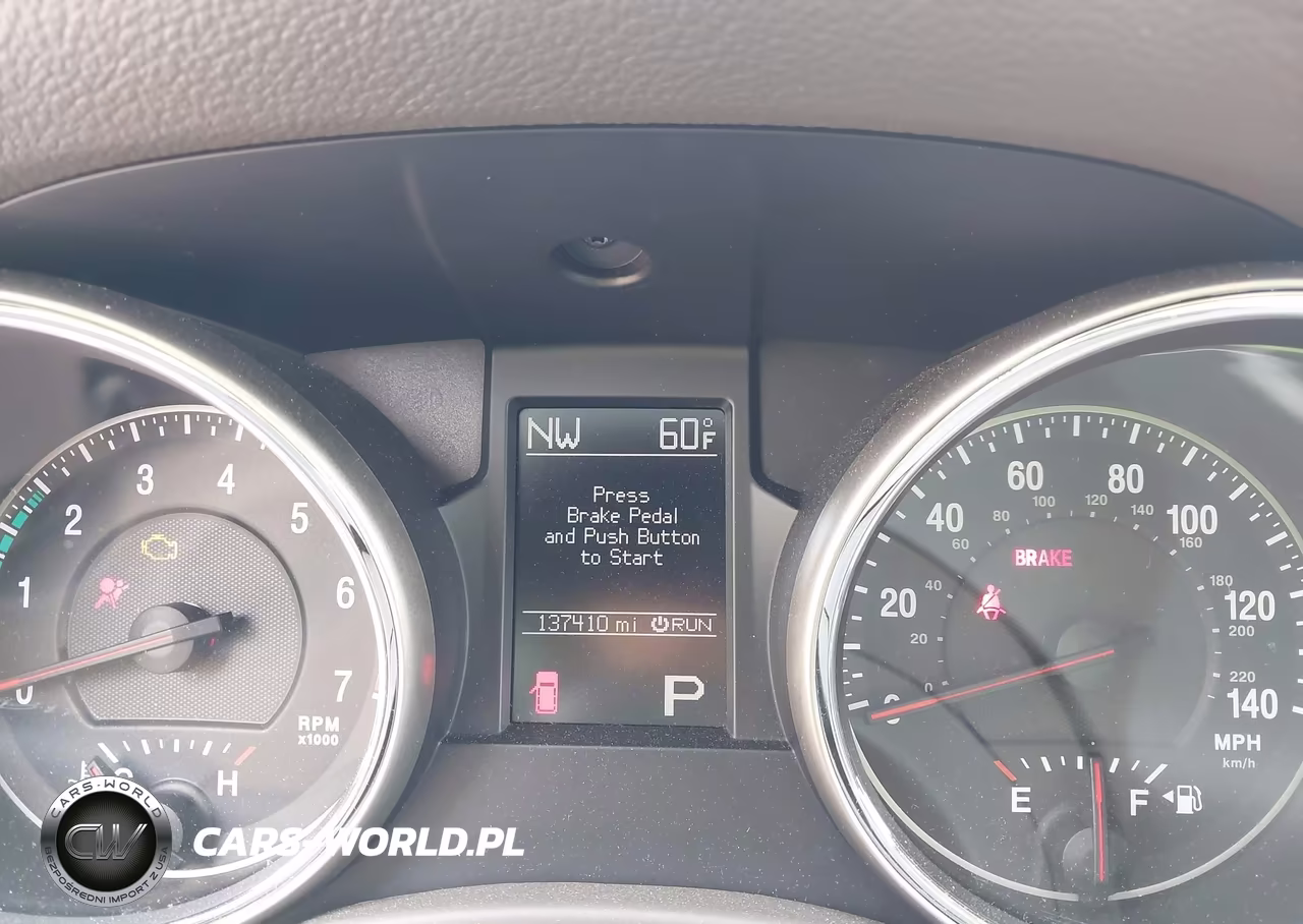 2012 Jeep Grand Cherokee Laredo VIN:1C4RJFAG2CC145787 - 7