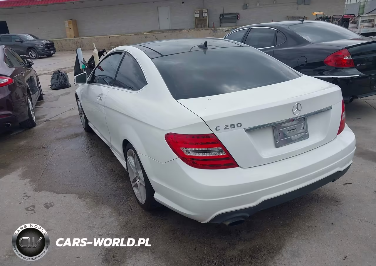 2015 Mercedes-Benz C 250 VIN:WDDGJ4HB1FG398138 - 3