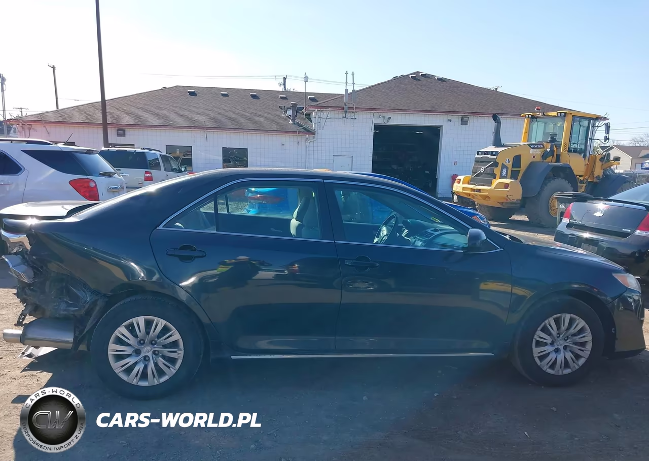 2013 Toyota Camry Le VIN:4T1BF1FK5DU219455 - 13
