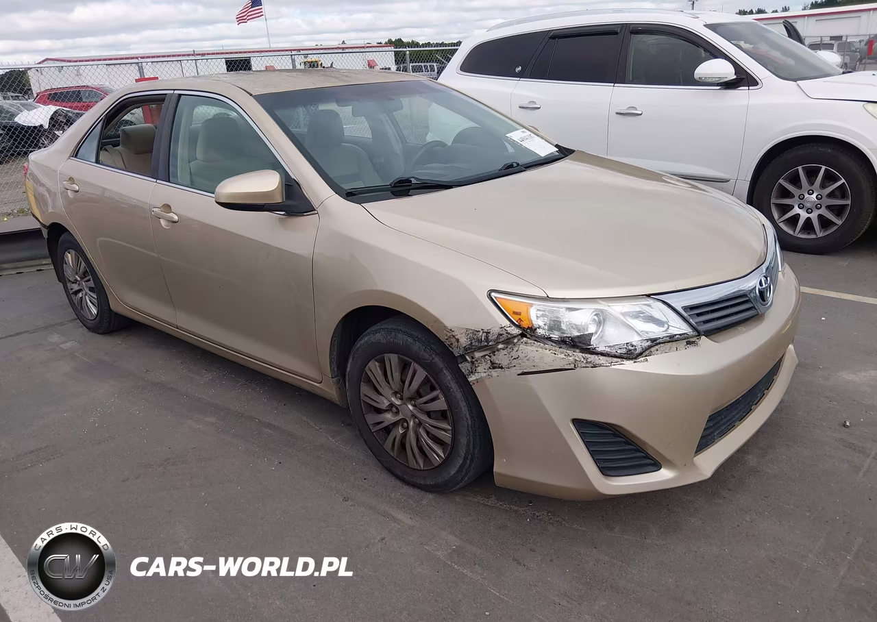 2012 Toyota Camry L – zdjęcie 1 z 14