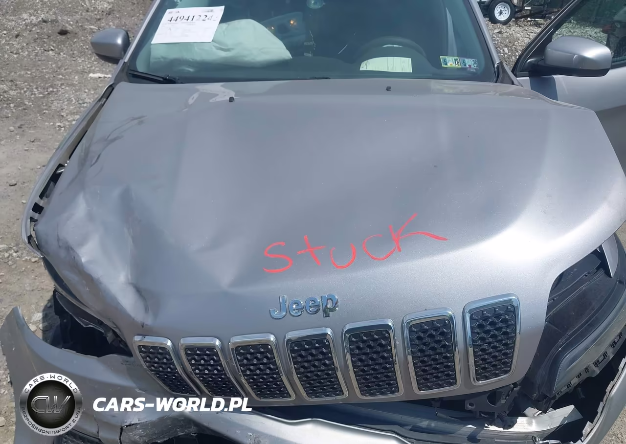 2020 Jeep Cherokee Latitude 4X4 VIN:1C4PJMCBXLD625292 - 10