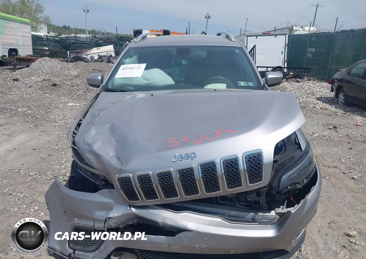 2020 Jeep Cherokee Latitude 4X4 VIN:1C4PJMCBXLD625292 - 12