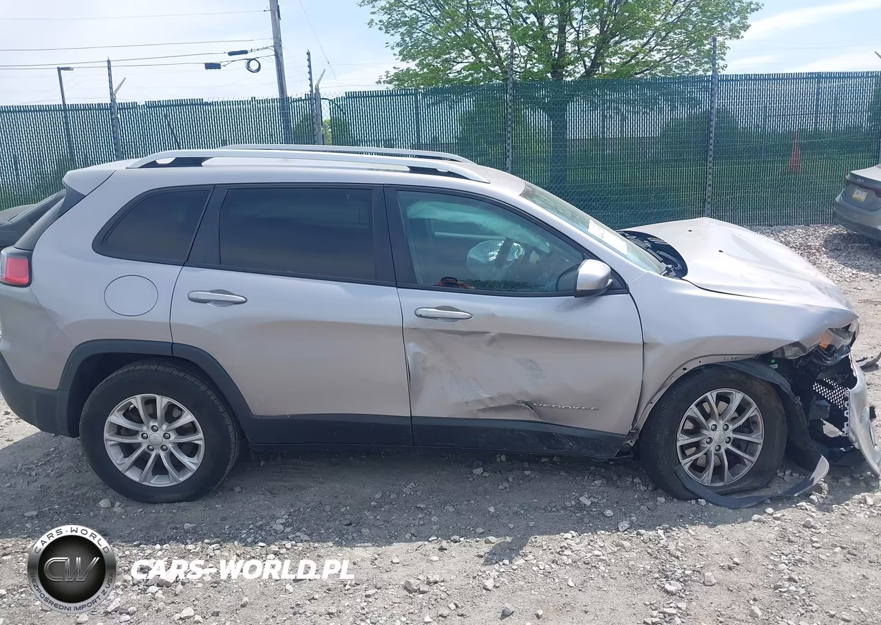 2020 Jeep Cherokee Latitude 4X4 VIN:1C4PJMCBXLD625292 - 13