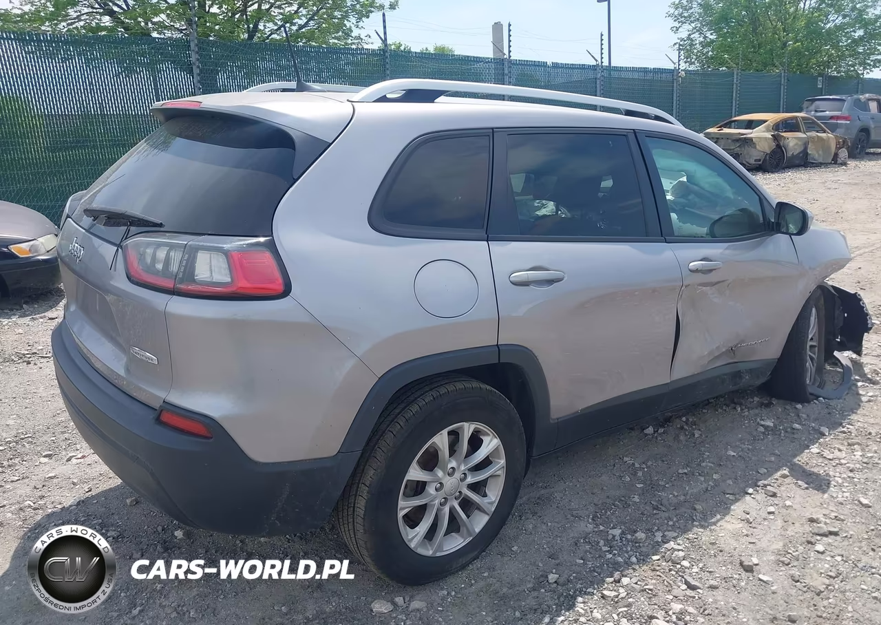 2020 Jeep Cherokee Latitude 4X4 VIN:1C4PJMCBXLD625292 - 4