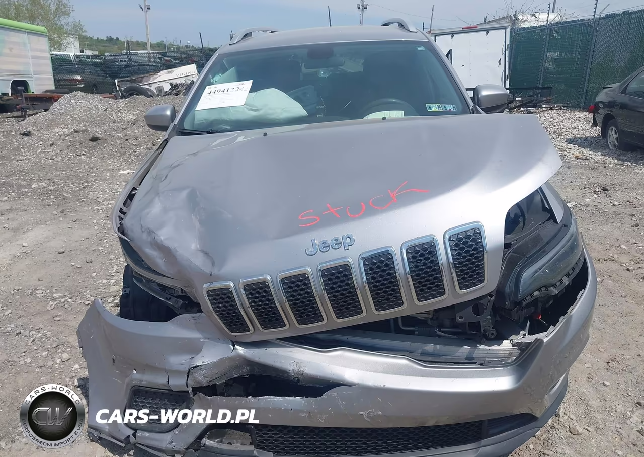 2020 Jeep Cherokee Latitude 4X4 VIN:1C4PJMCBXLD625292 - 6