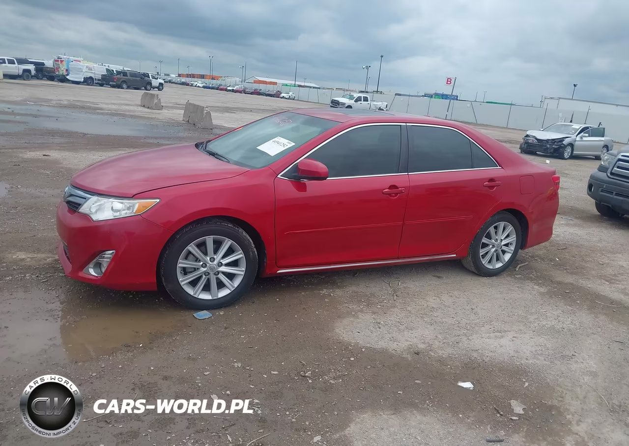 2014 Toyota Camry Xle VIN:4T4BF1FK8ER385458 - 14