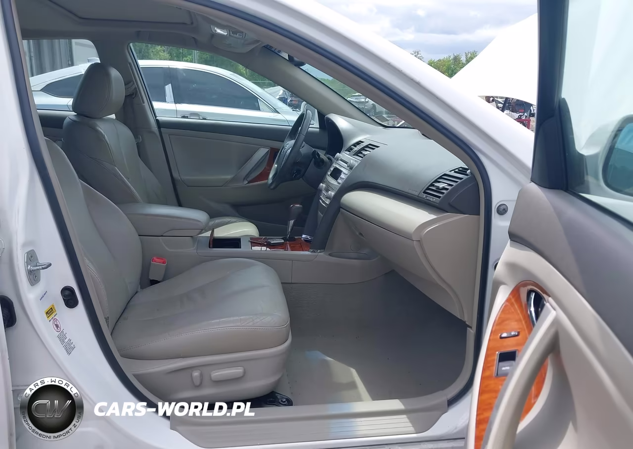 2010 Toyota Camry Hybrid VIN:4T1BB3EK3AU121366 - 5