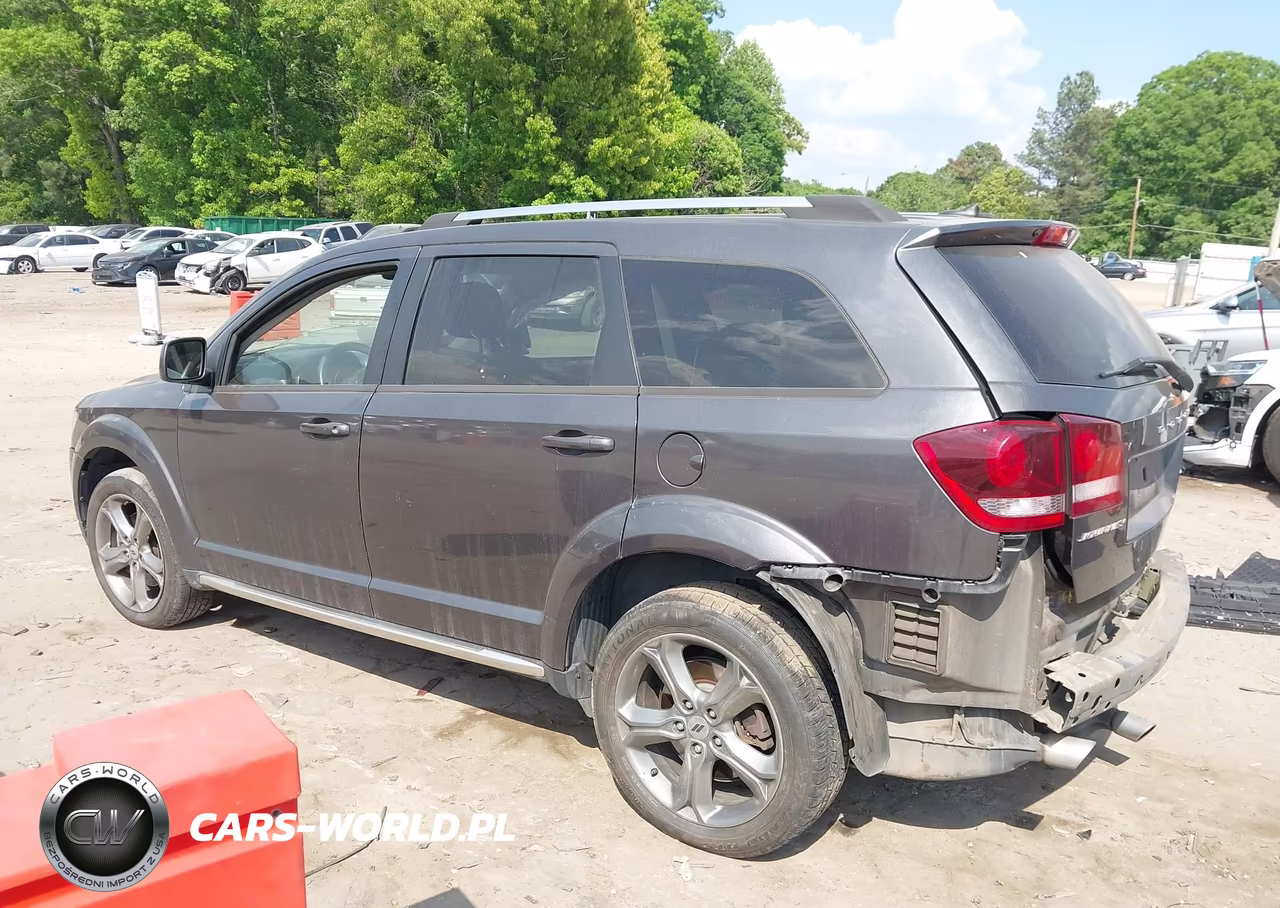 2018 Dodge Journey Crossroad VIN:3C4PDCGG4JT156070 - 3