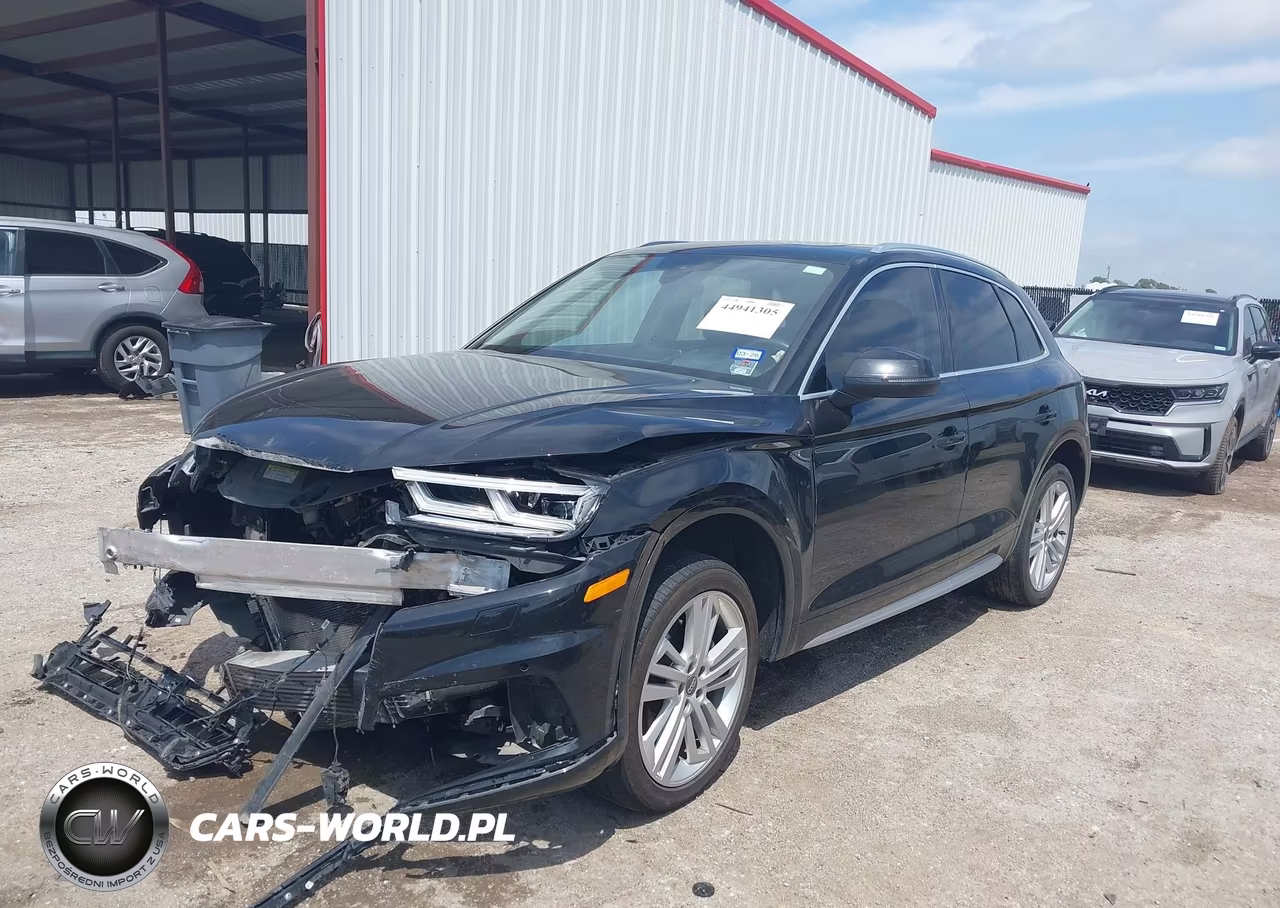 2018 Audi Q5 2.0T Premium-2.0T Tech Premium VIN:WA1CNAFY6J2038611 - 2