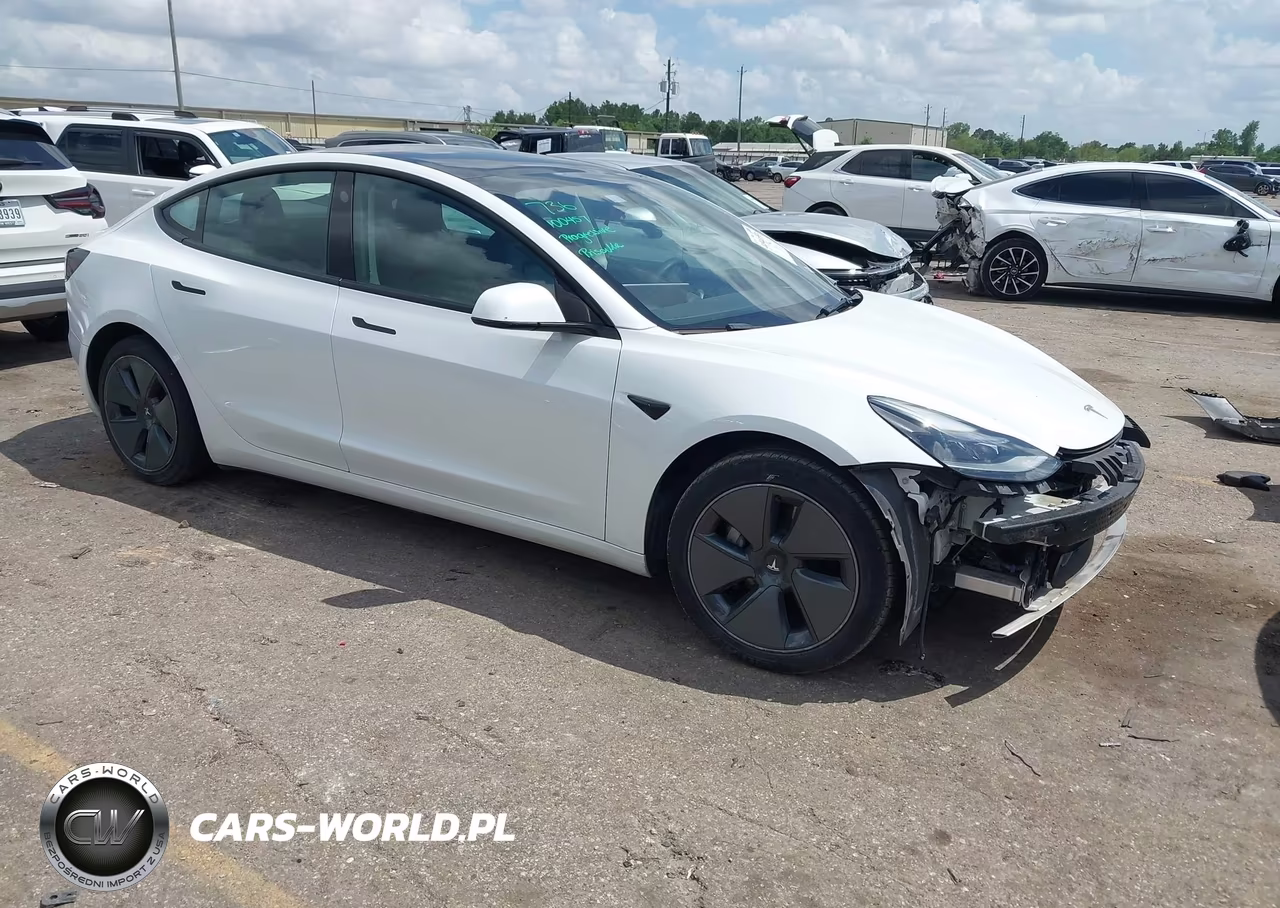 2021 Tesla Model 3 Standard Range Plus Rear-Wheel Drive