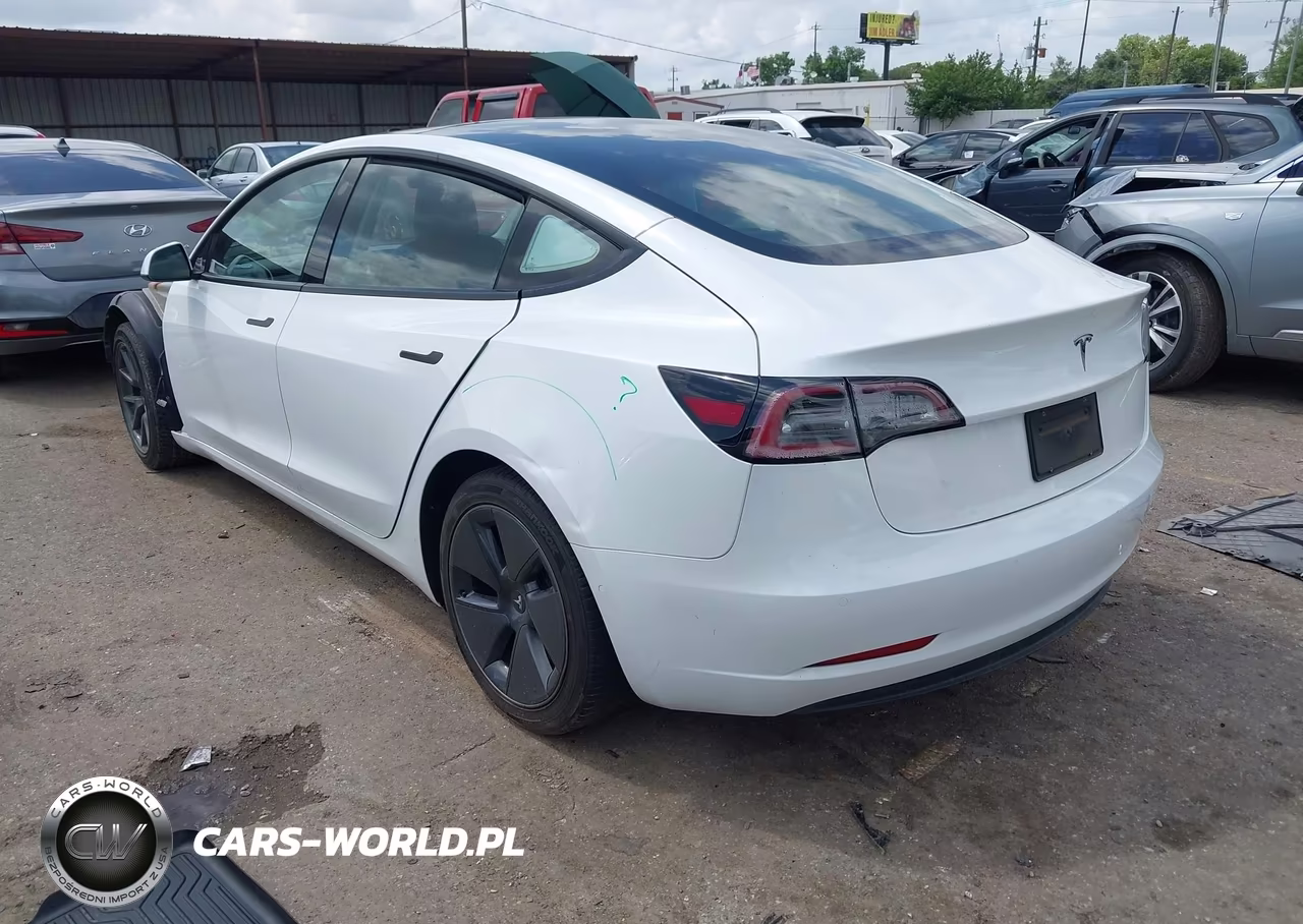 2021 Tesla Model 3 Standard Range Plus Rear-Wheel Drive VIN:5YJ3E1EAXMF100457 - 3