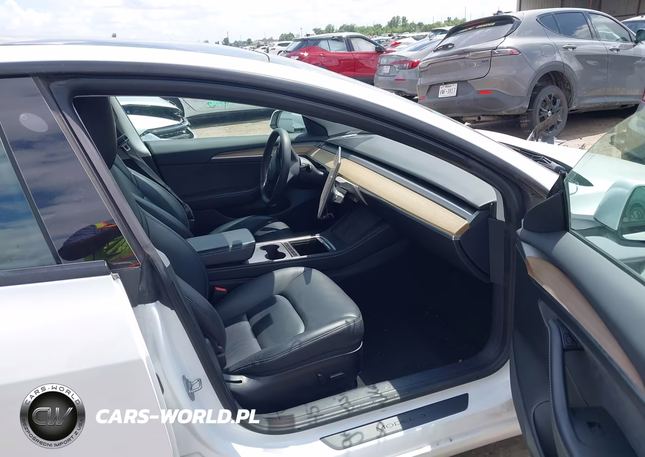 2021 Tesla Model 3 Standard Range Plus Rear-Wheel Drive VIN:5YJ3E1EAXMF100457 - 5