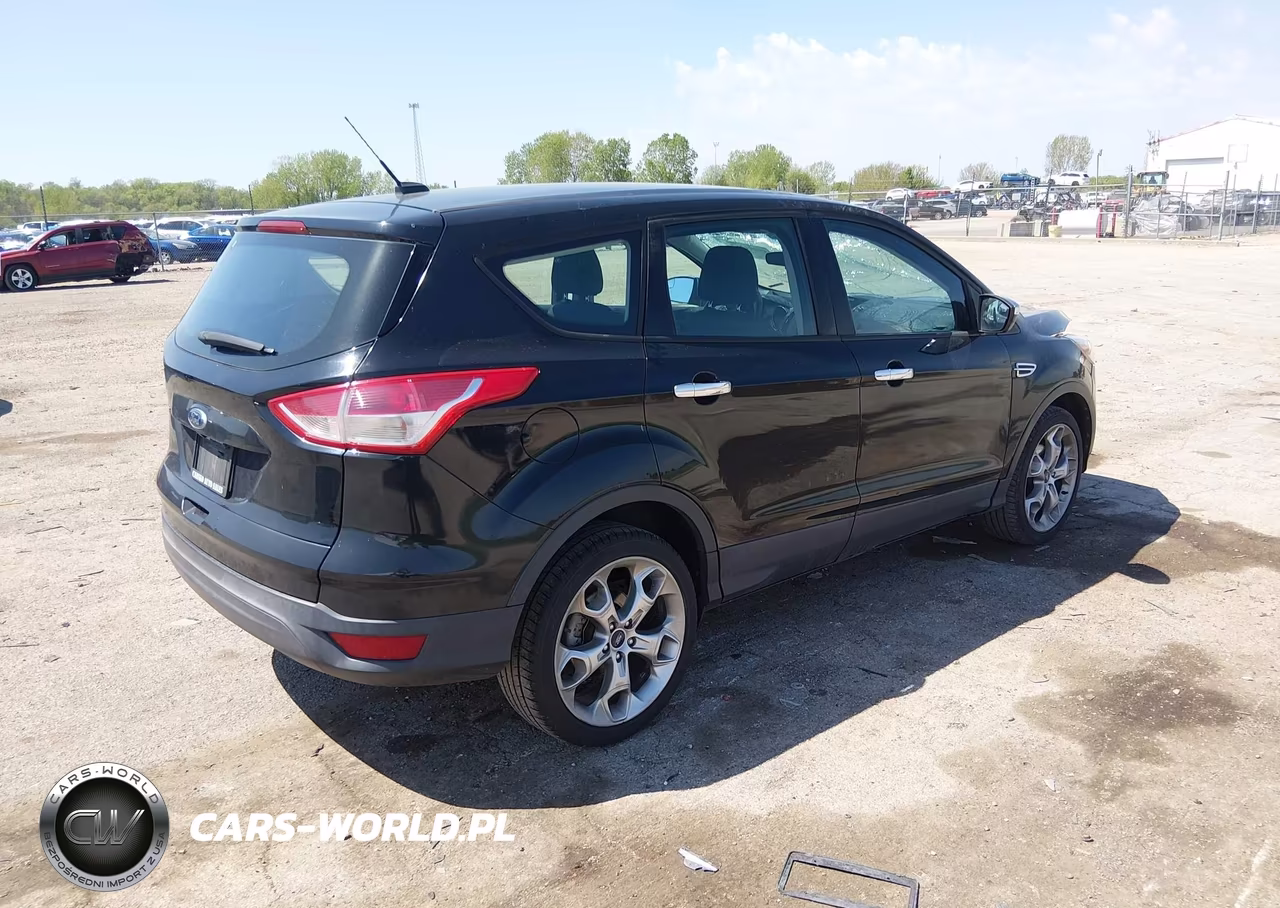 2016 Ford Escape S VIN:1FMCU0F77GUB97415 - 4