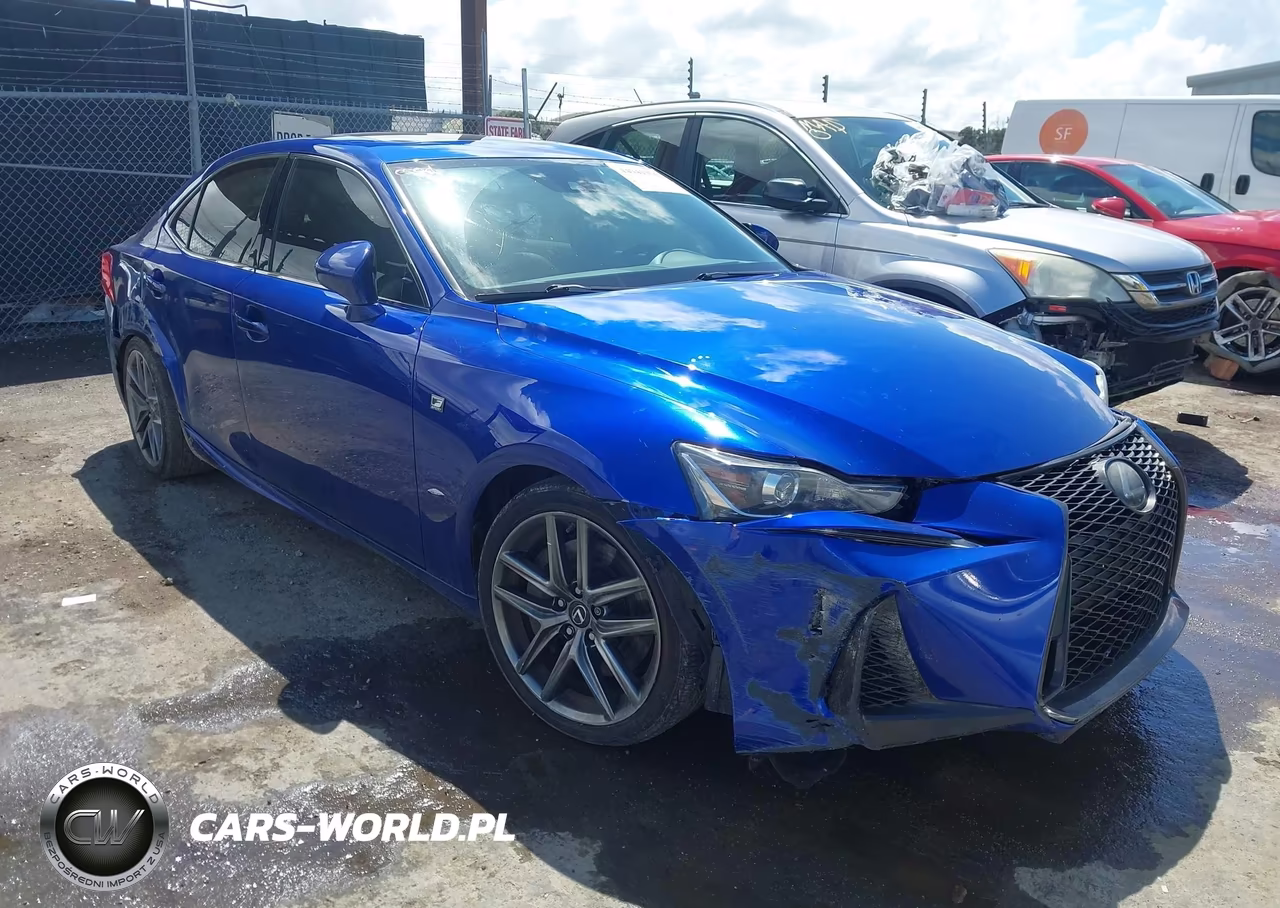 2017 Lexus Is 300 – zdjęcie 1 z 16