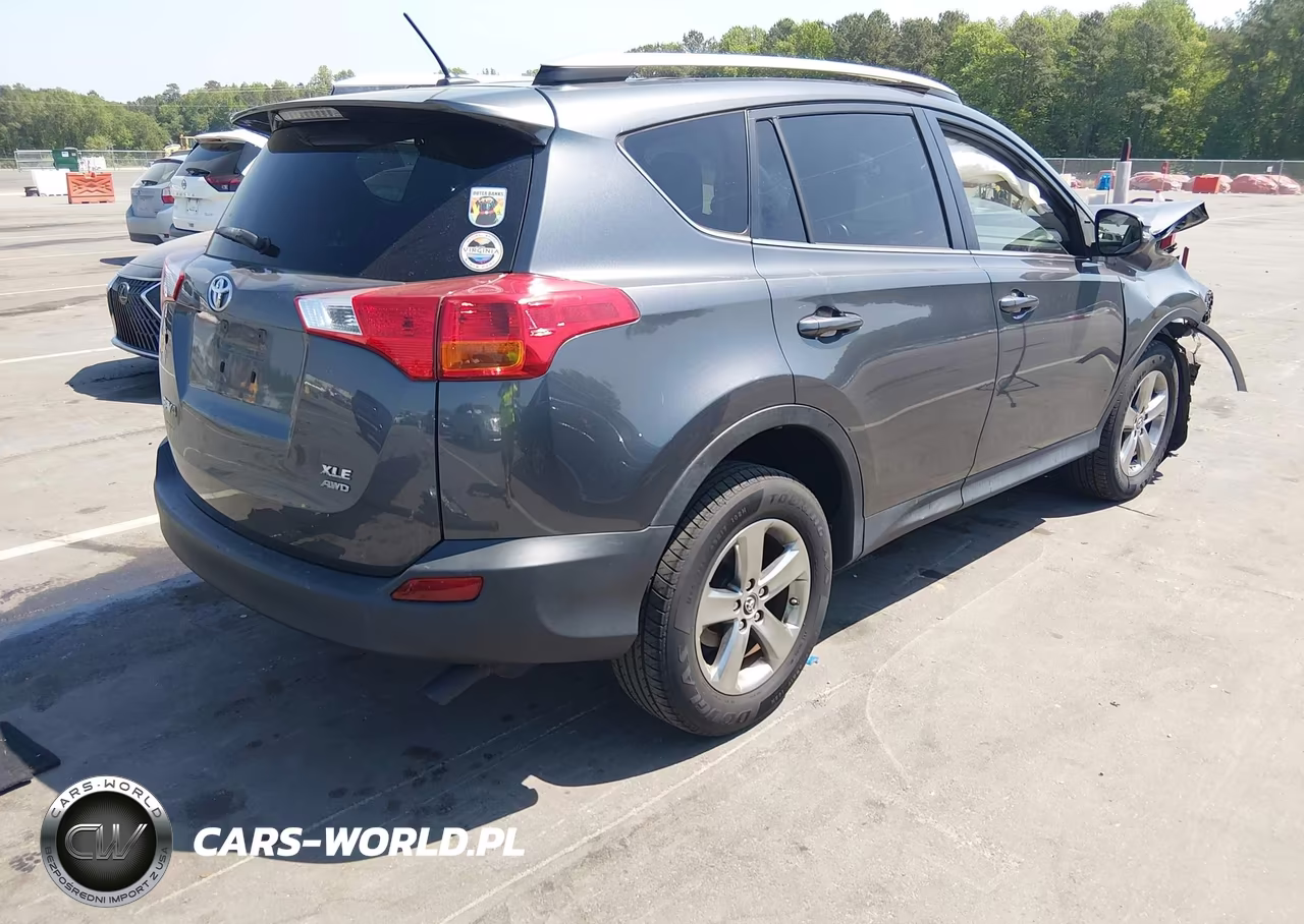 2015 Toyota Rav4 Xle VIN:JTMRFREV8FD139938 - 4