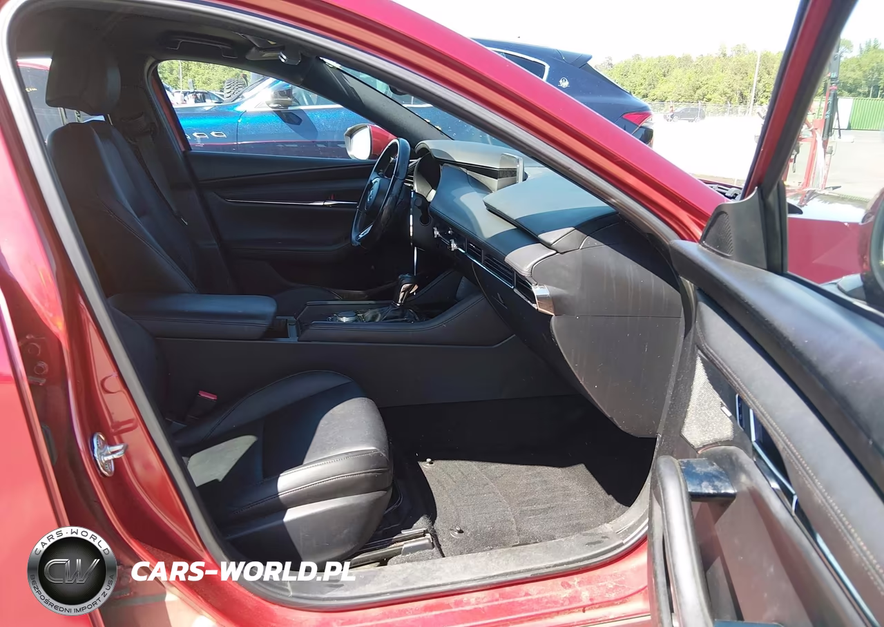 2019 Mazda Mazda3 Preferred Package VIN:JM1BPAMM0K1138576 - 5