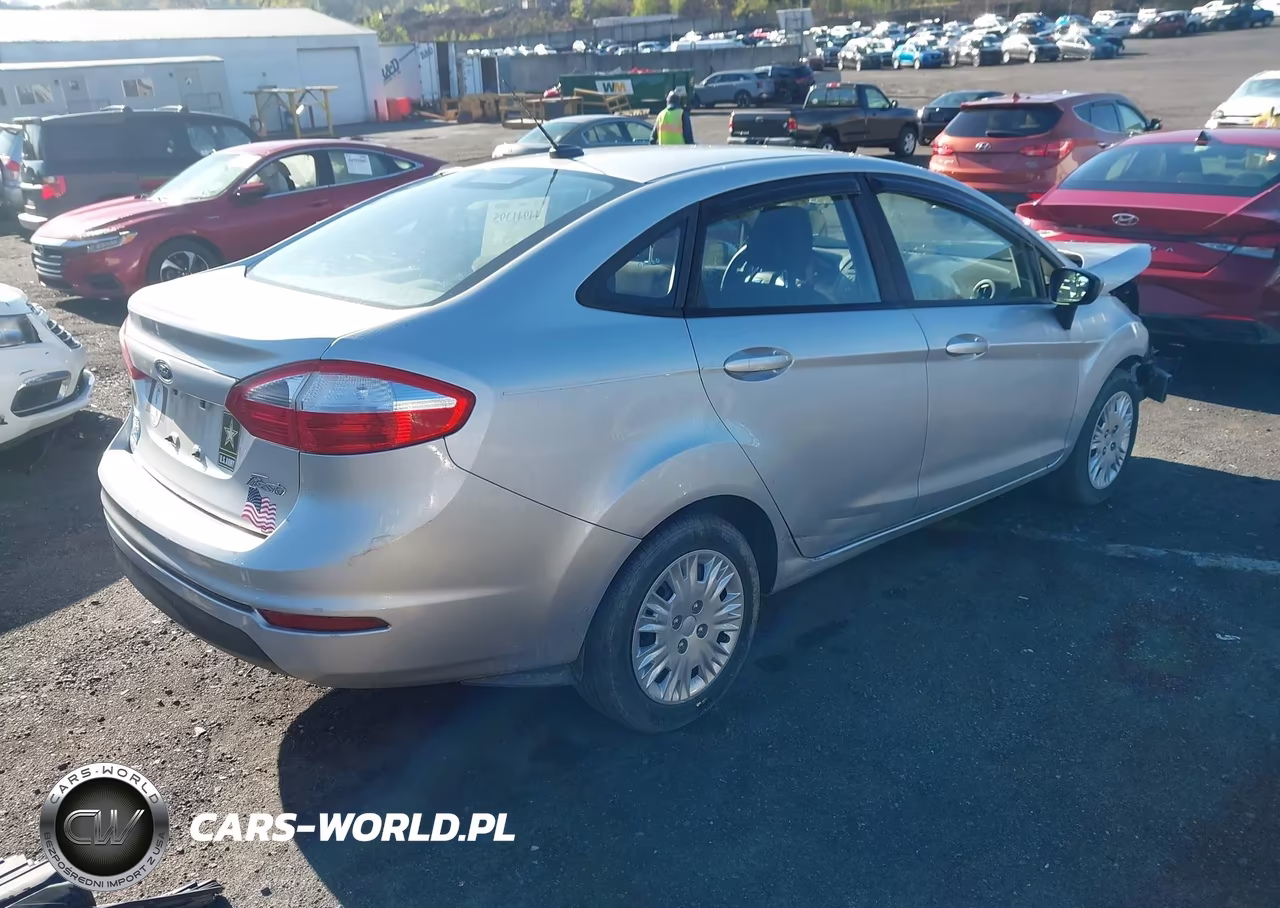 2016 Ford Fiesta S VIN:3FADP4AJ6GM118336 - 4