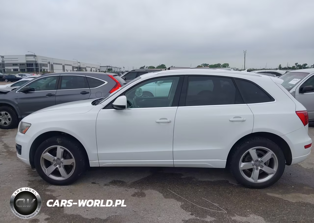 2011 Audi Q5 2.0T Premium VIN:WA1LFAFP4BA084479 - 13