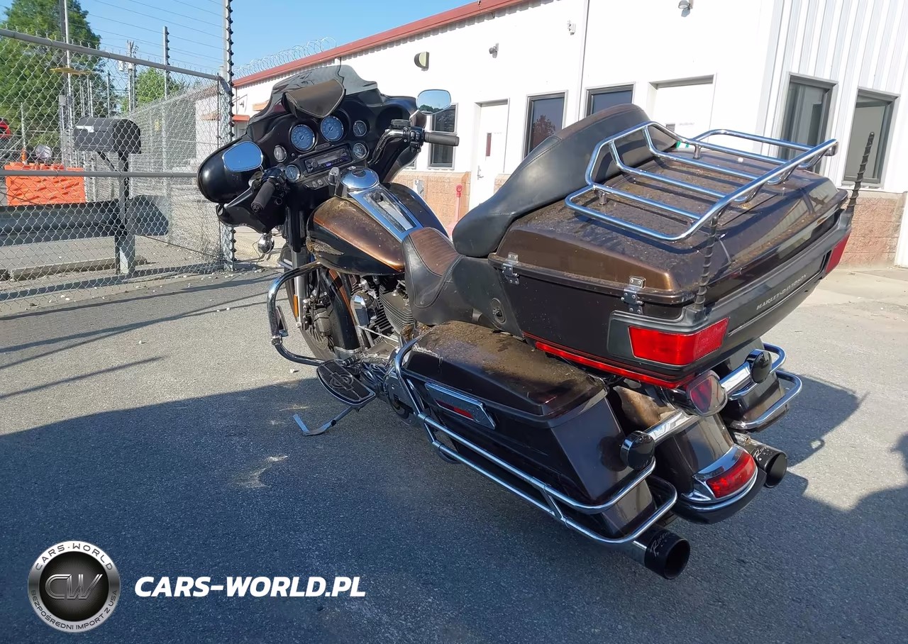 2013 Harley-Davidson Flhtk Electra Glide Ult Ltd-Ann VIN:1HD1KEM28DB658956 - 3