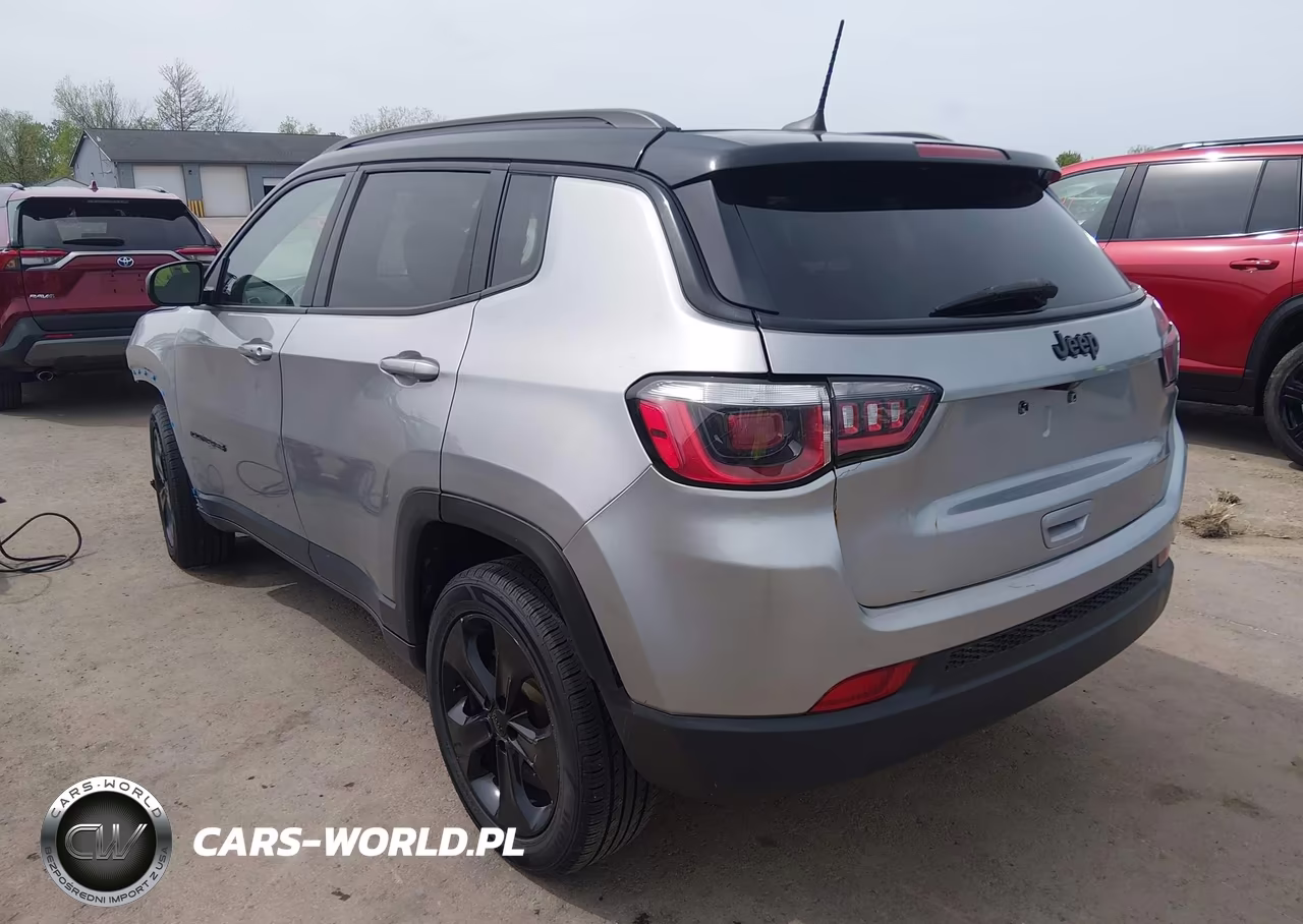 2020 Jeep Compass Altitude 4X4 VIN:3C4NJDBB7LT116795 - 3
