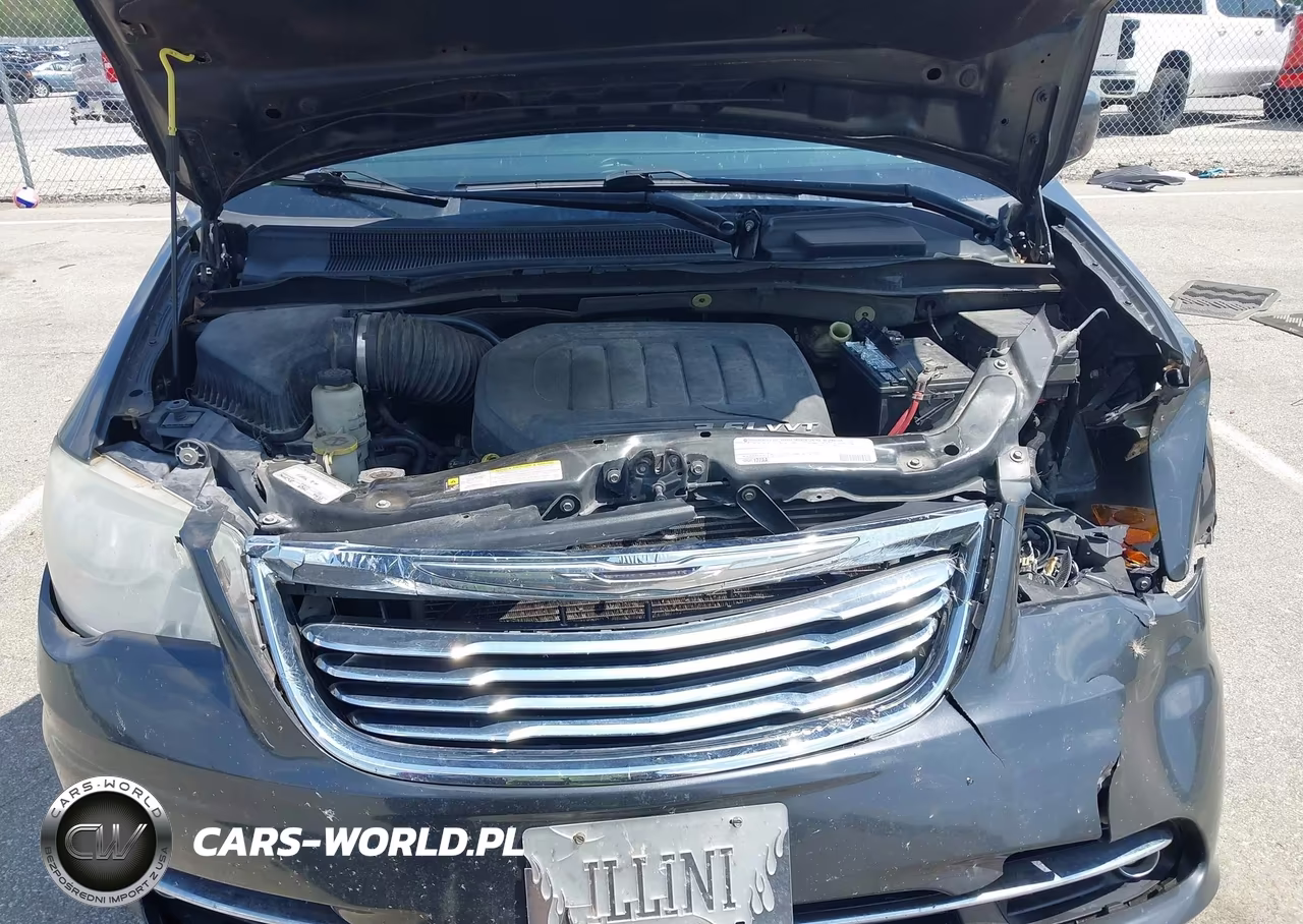 2011 Chrysler Town & Country Touring VIN:2A4RR5DG9BR701799 - 10